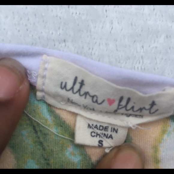 Tropical Floral Tee - Picture 4 of 5